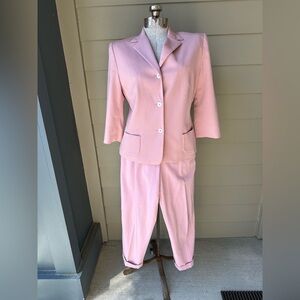 Women's suit Pink Blazer and Pants